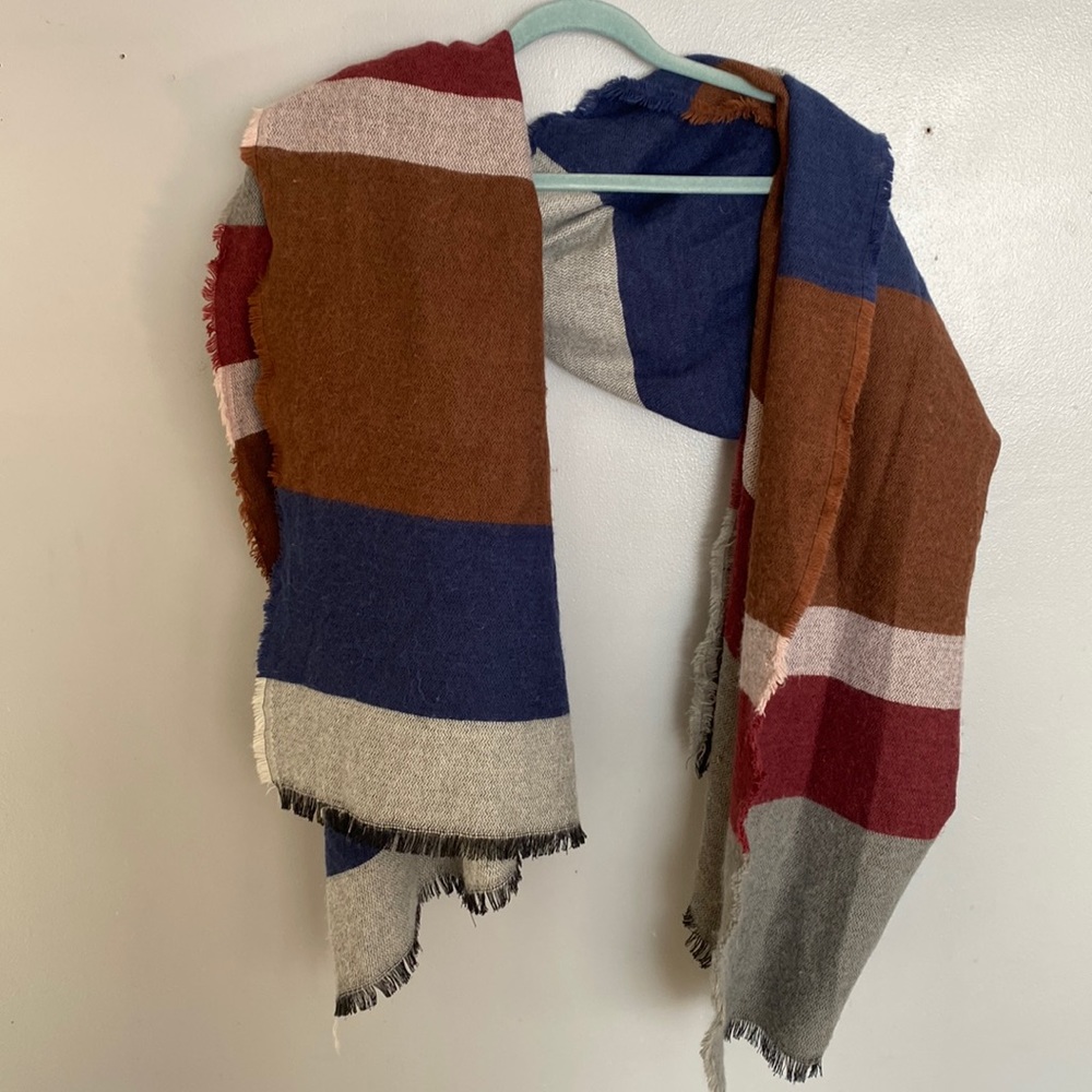 Women’s Blanket Scarf
